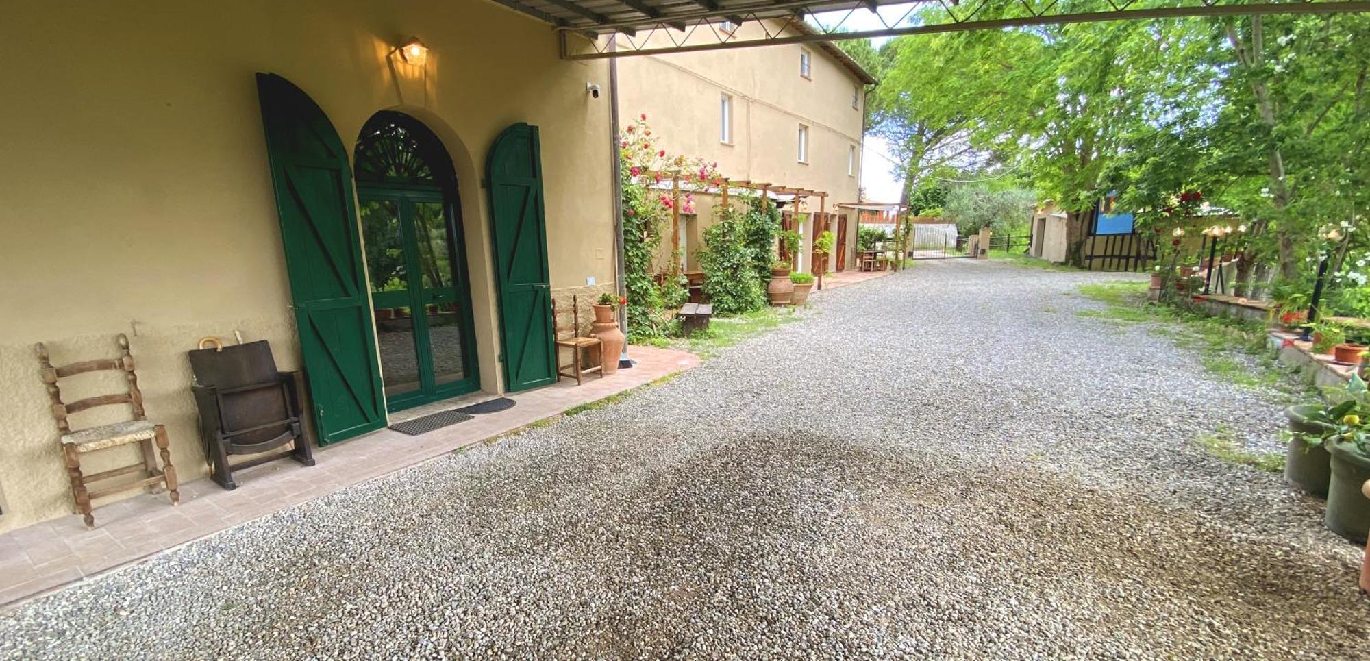 La Tonnaia Apartment Lari Exterior foto