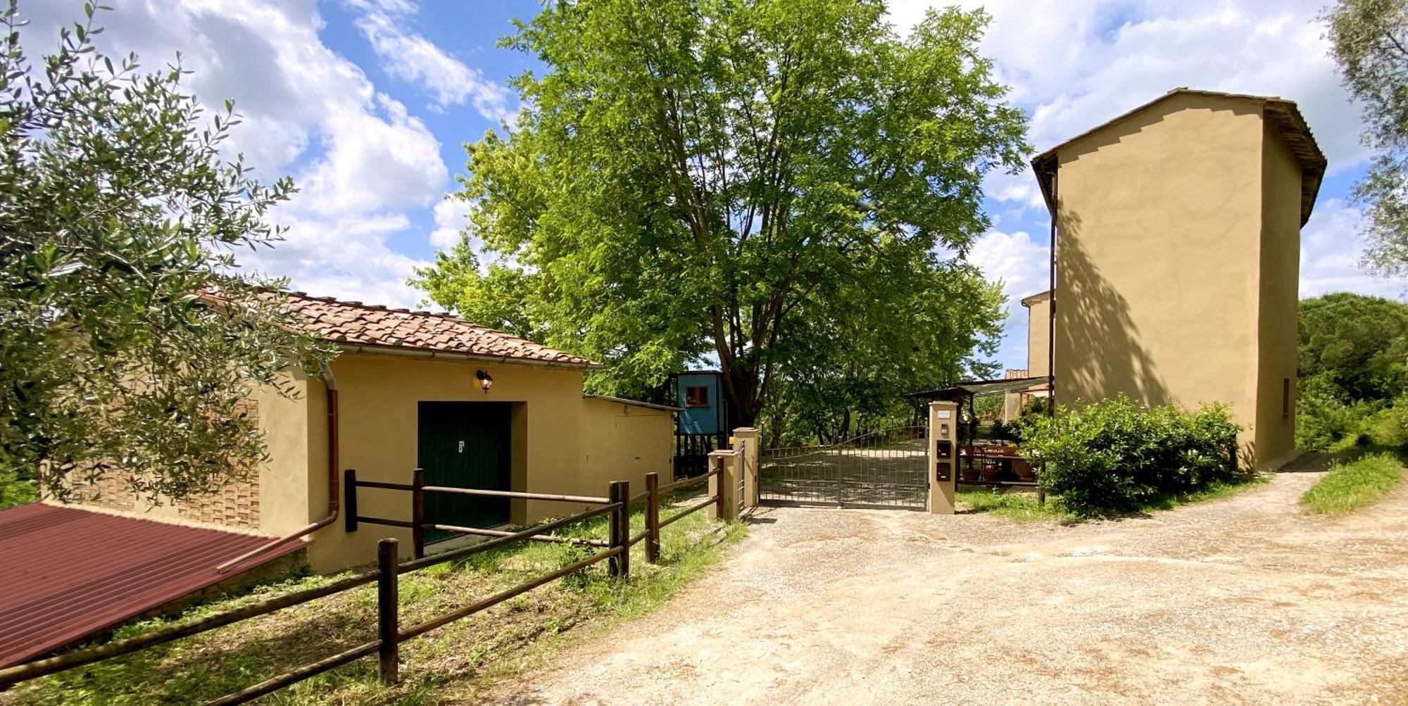 La Tonnaia Apartment Lari Exterior foto